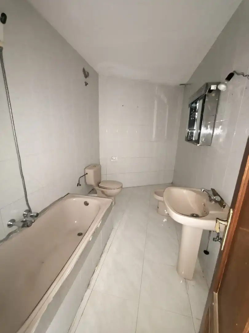 Bathroom of Flat for sale in Valdemorillo  with Heating and Terrace