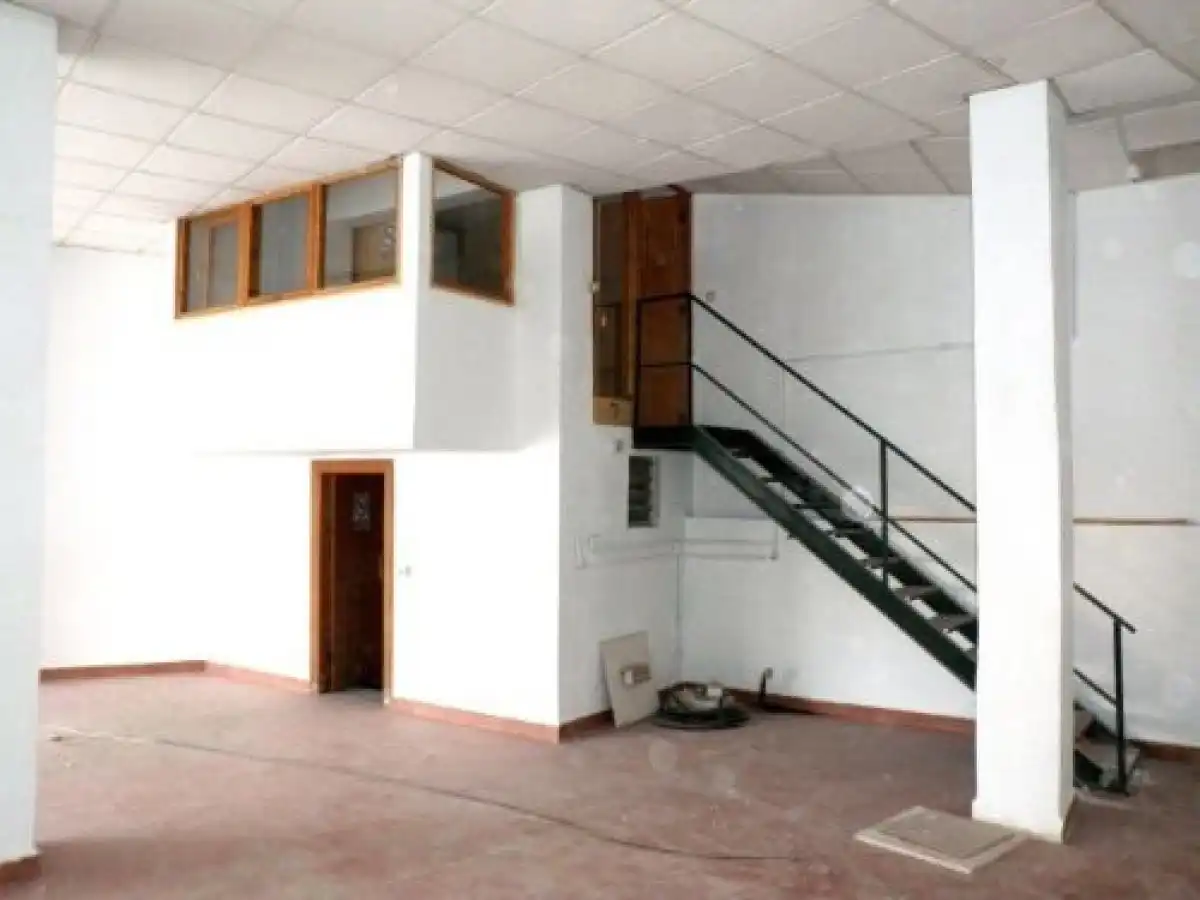 Local comercial en venda a Casco Urbano, imagen 4