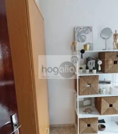 Habitación de Piso de alquiler en Sevilla con Aire acondicionado, Amueblado y Balcón