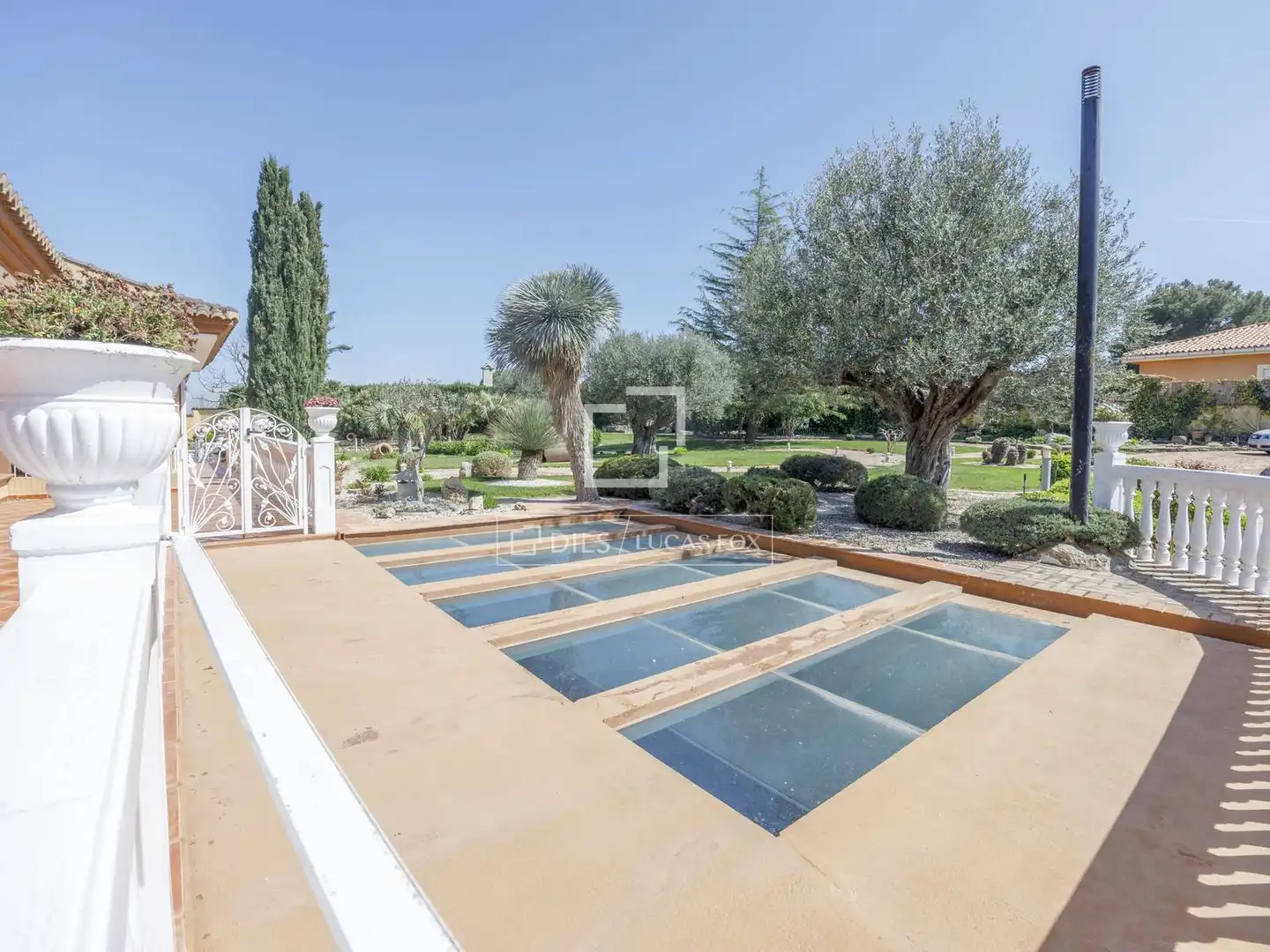 Villa mit Pool zum Verkauf in Montserrat, imagen 16