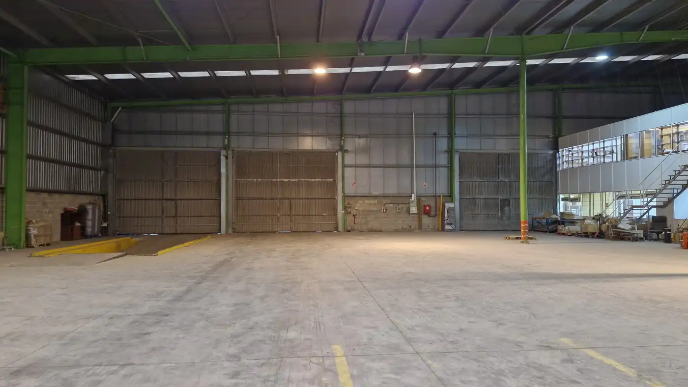 Nave industrial in vendita a Coirós, Coirós, La Coruña, España