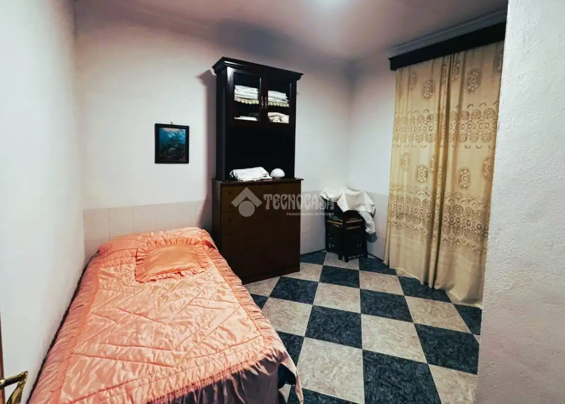 Casa adosada en venta en Pilas
