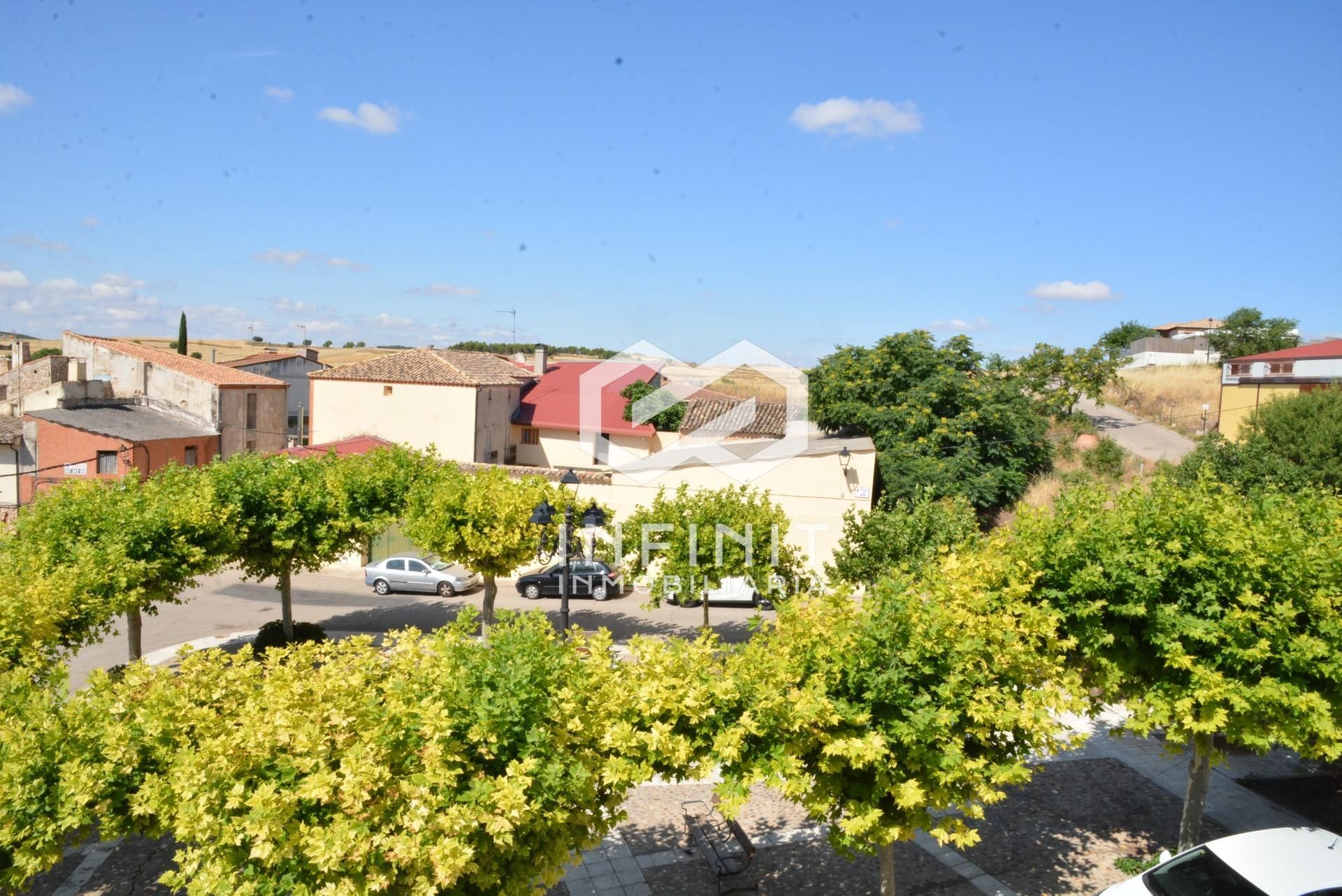 Exterior view of House or chalet for sale in Yebra  with Private garden, Terrace and Balcony