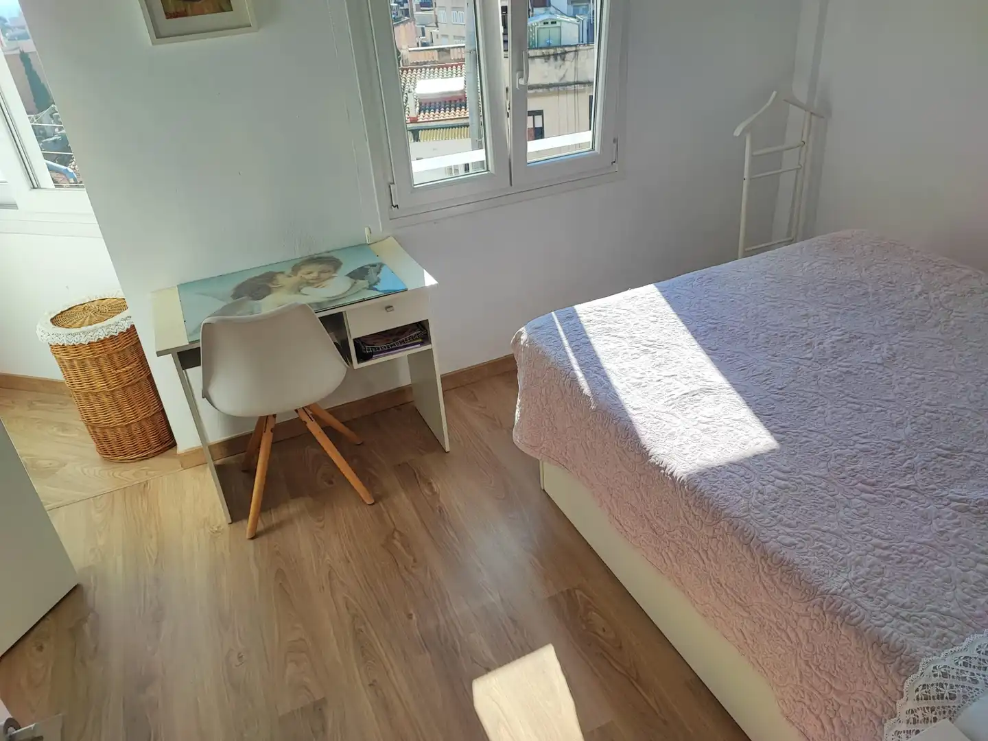 Schlafzimmer von Dachboden zum Verkauf in Tarragona mit Klimaanlage, Heizung und Parkett