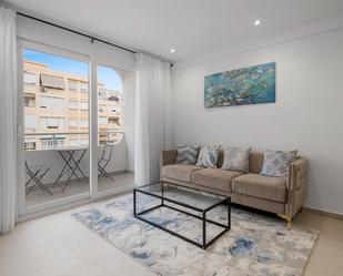 Living room of Flat for sale in Estepona  with Air Conditioner and Terrace