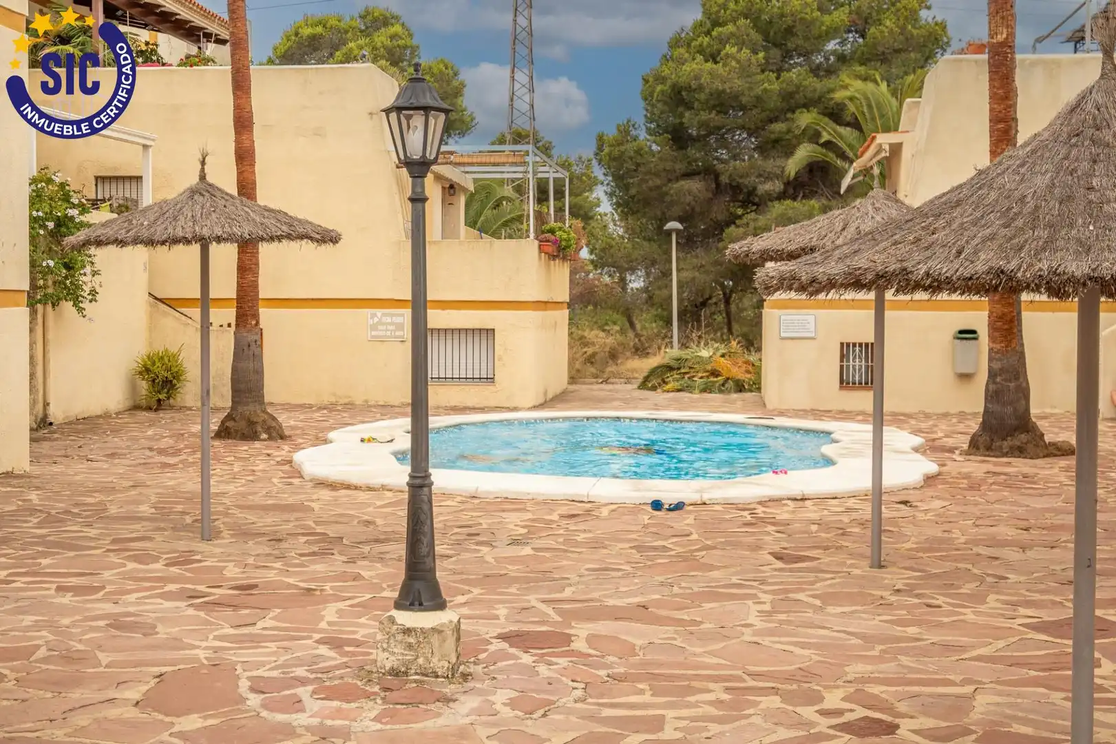 Swimming pool of Apartments for sale in Valencia  with Air Conditioner, Heating and Private garden