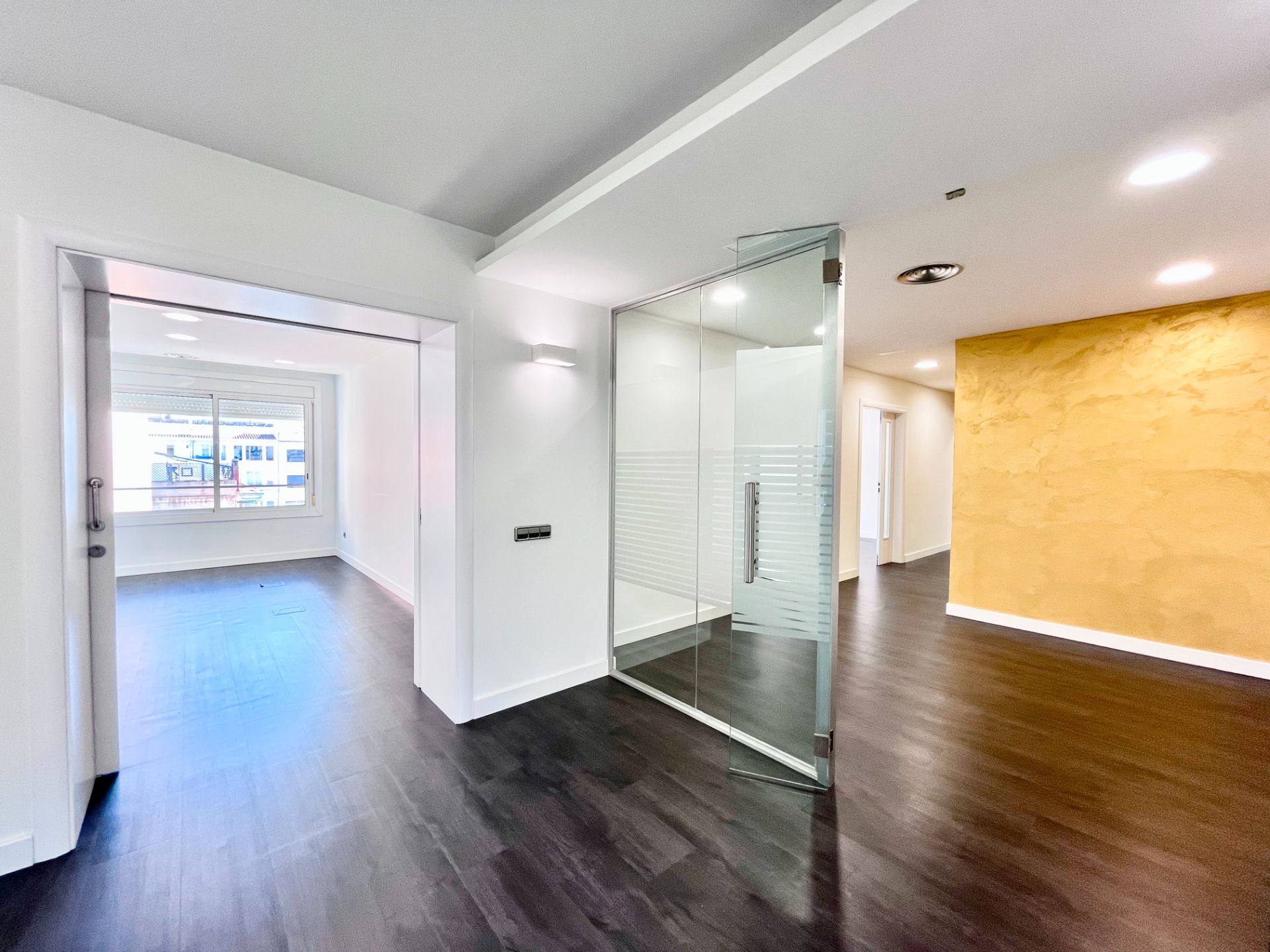 Oficina de lloguer en  Barcelona Capital amb Aire condicionat i Calefacció