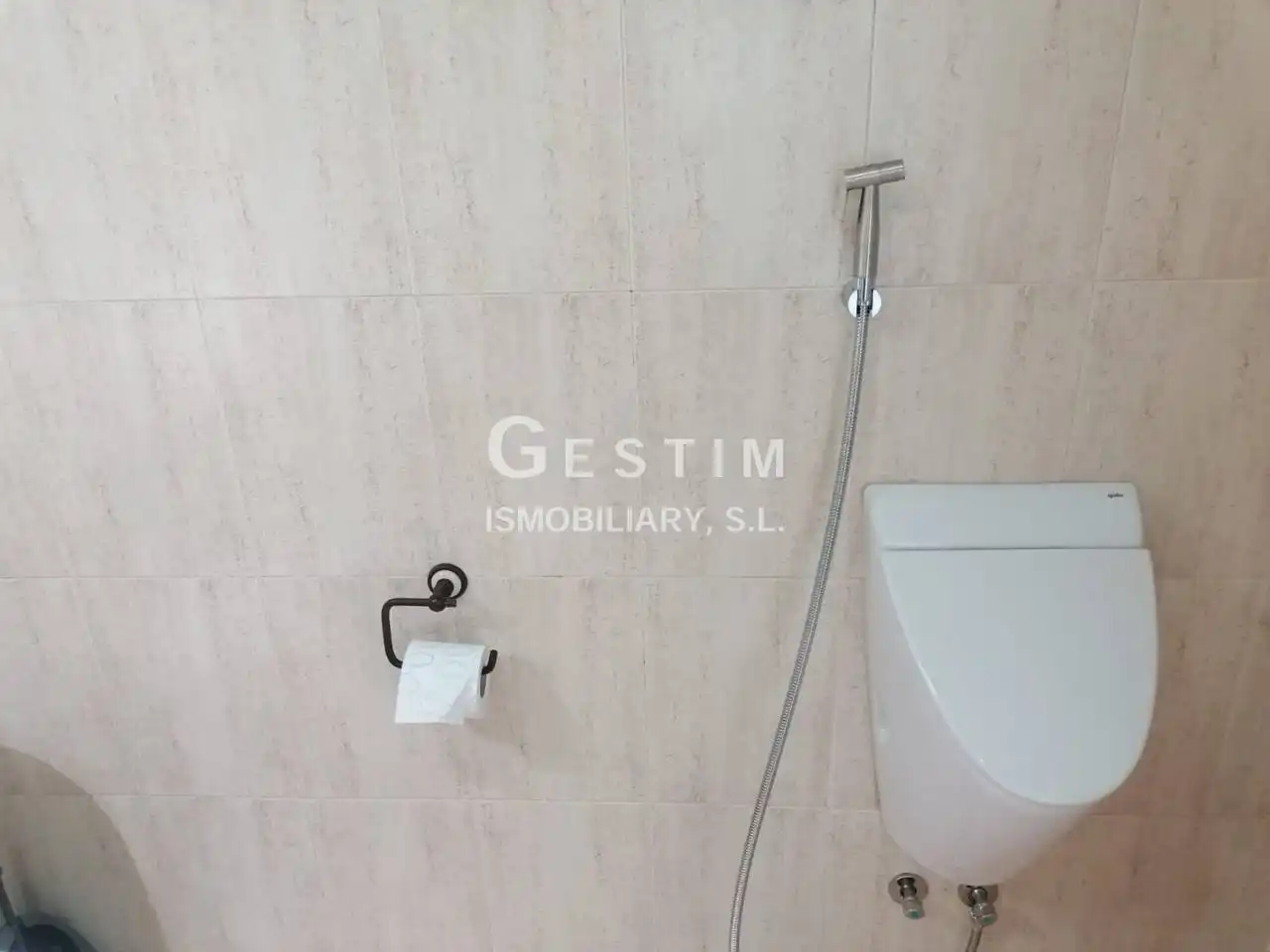 Bany de Apartament en venda en Vic amb Aire condicionat i Calefacció