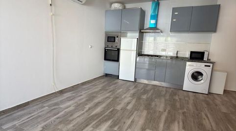 Foto 2 de Piso en venta en Avenida de la Estación, Arroyo de la Miel, Benalmádena
