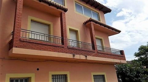 Casa 3 plantas (posibilidad de 4) construcción reciente, nueva a falta de rematar, 221 m2 en total, 4 dormitorios, 2 baños, cámara