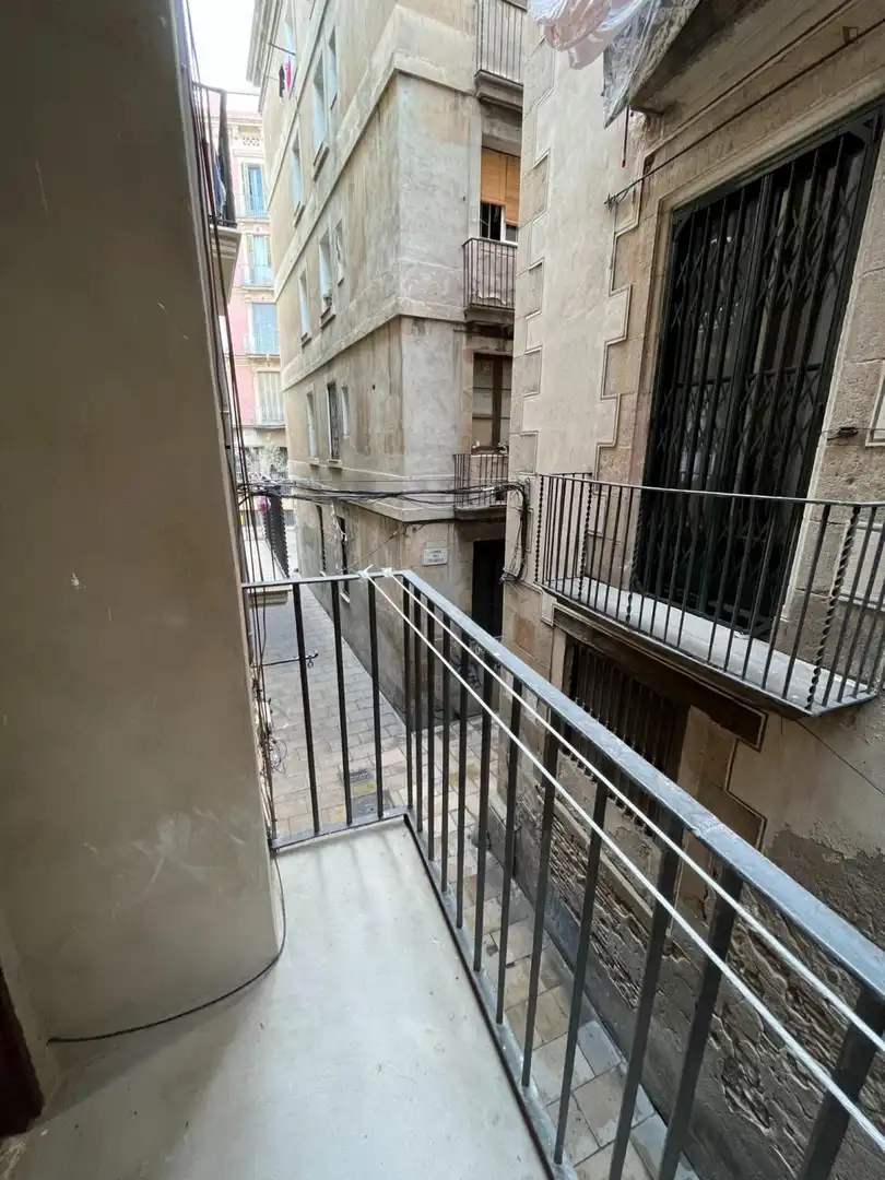 Terraza de Apartamento para compartir en  Barcelona Capital con Amueblado, Lavadora y Microondas