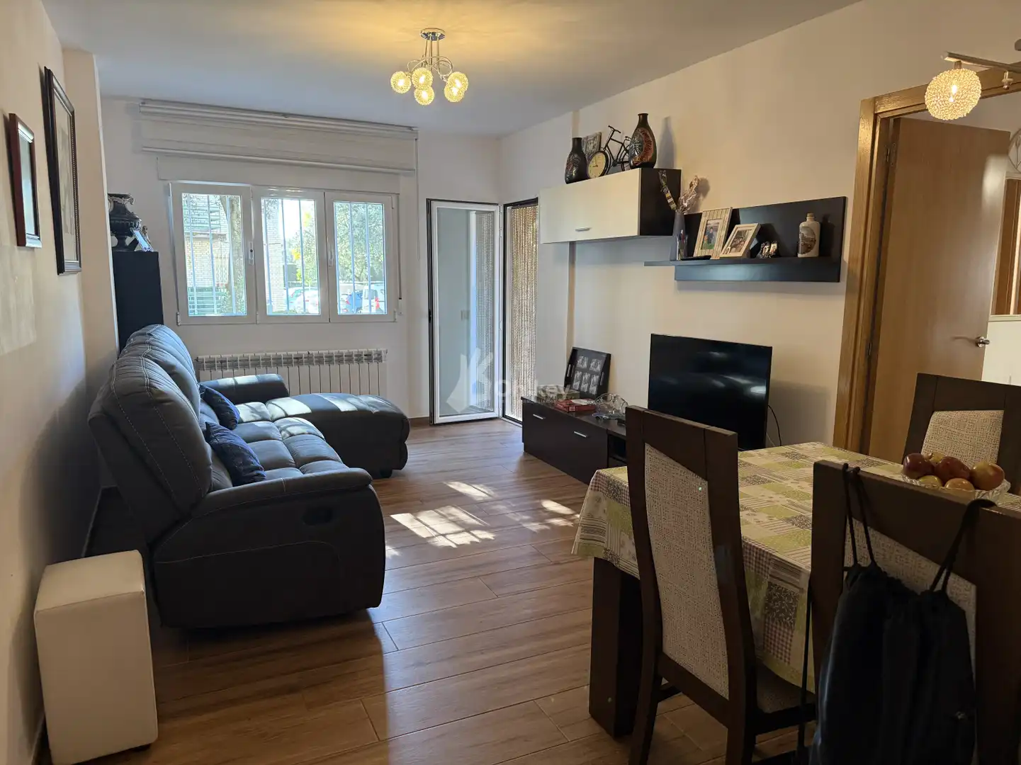 Wohnzimmer von Wohnung zum Verkauf in Fresnedillas de la Oliva mit Klimaanlage, Heizung und Privatgarten