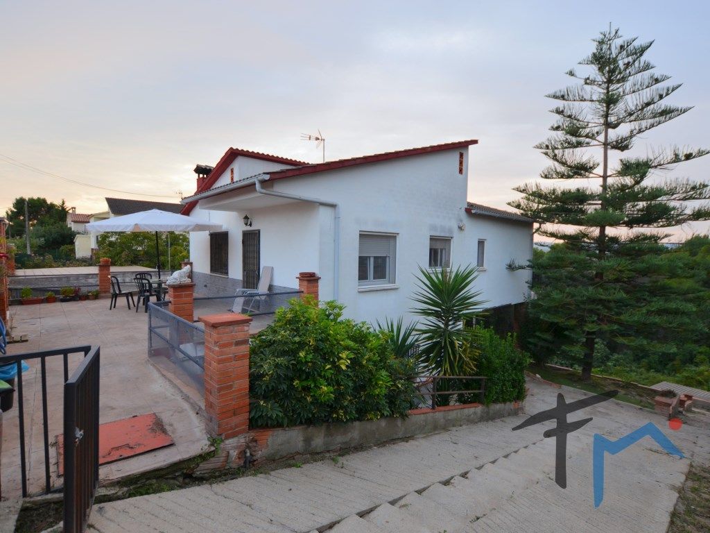 Exterior view of House or chalet for sale in Piera