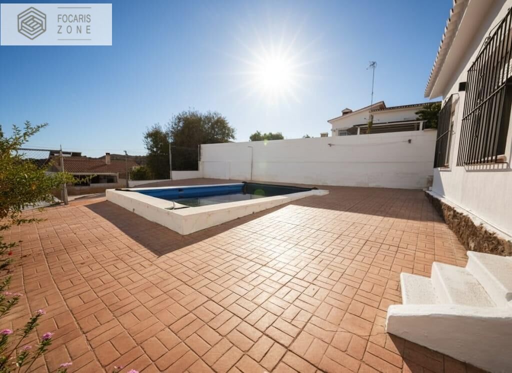 Exterior view of House or chalet for sale in Rincón de la Victoria  with Air Conditioner, Private garden and Terrace