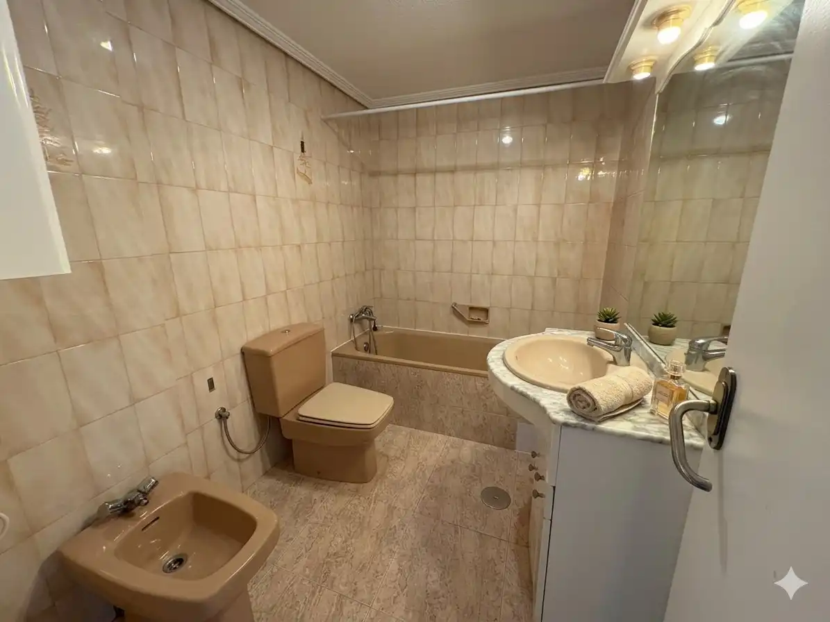 Bathroom of Flat for sale in Murcia  with Terrace and Storage room