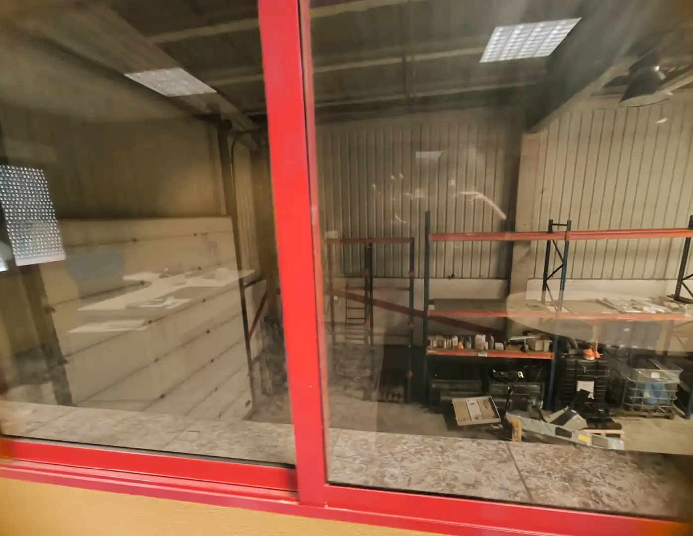 Industrial buildings for sale in Palencia  with Heating and Alarm