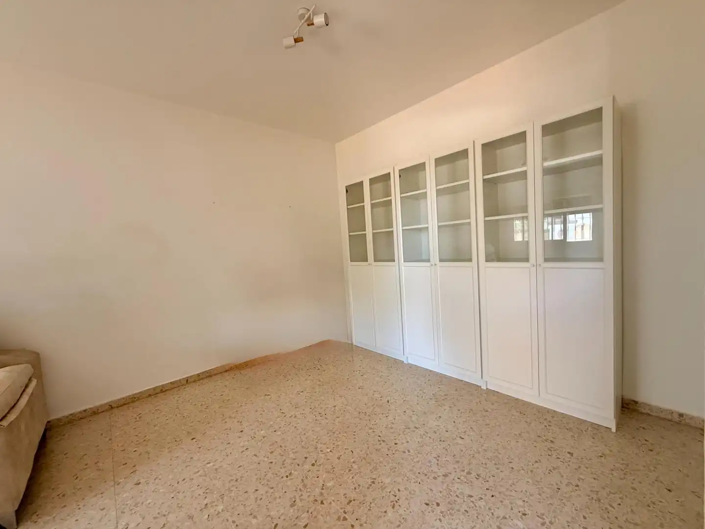 Casa adosada en venda en Morón de la Frontera amb Aire condicionat, Terrassa i Traster
