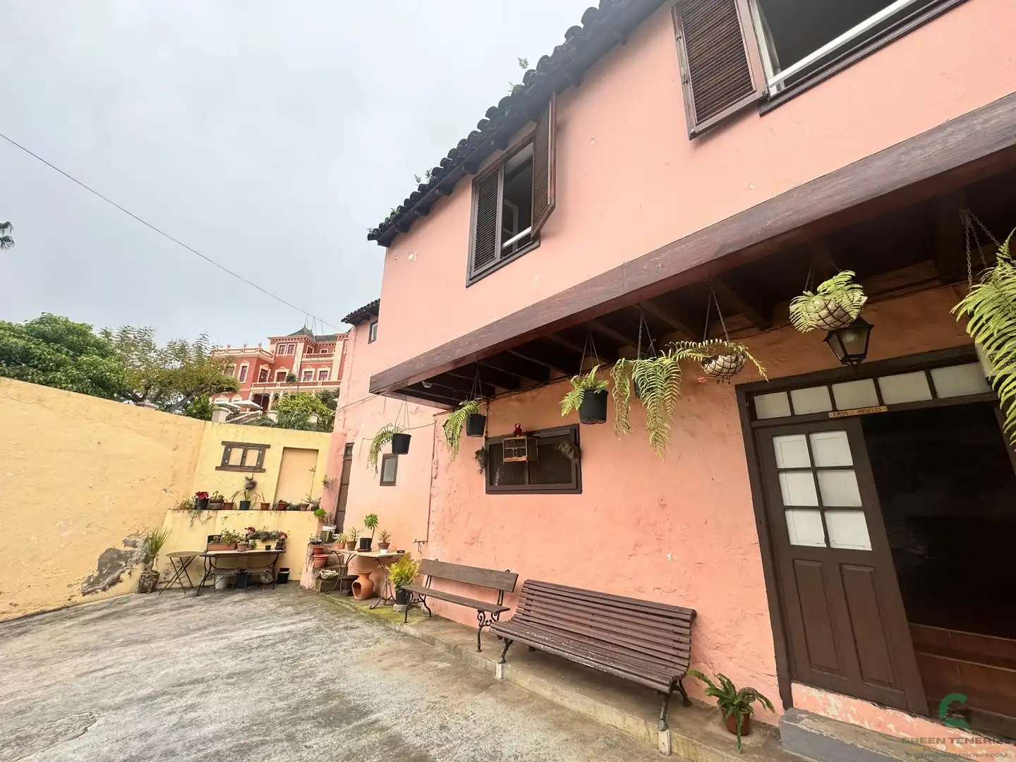 Außenansicht von Wohnung zum Verkauf in La Orotava mit Terrasse und Balkon