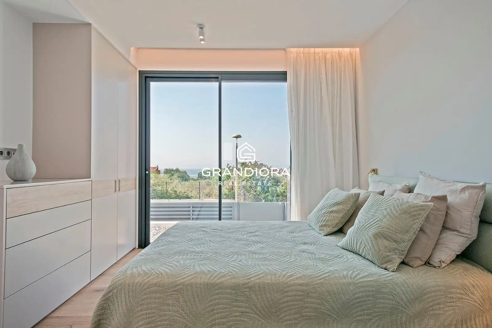Dormitori de Casa o xalet en venda en Montgat amb Aire condicionat, Terrassa i Traster