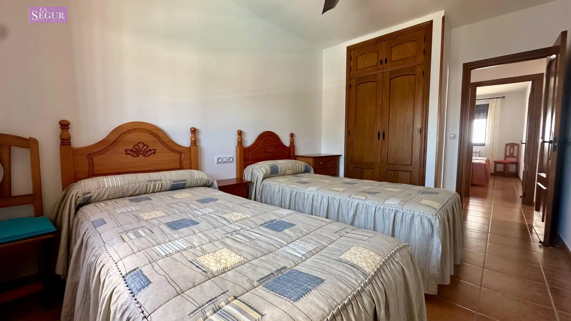 Dormitori de Casa o xalet en venda en Conil de la Frontera amb Jardí privat, Terrassa i Piscina