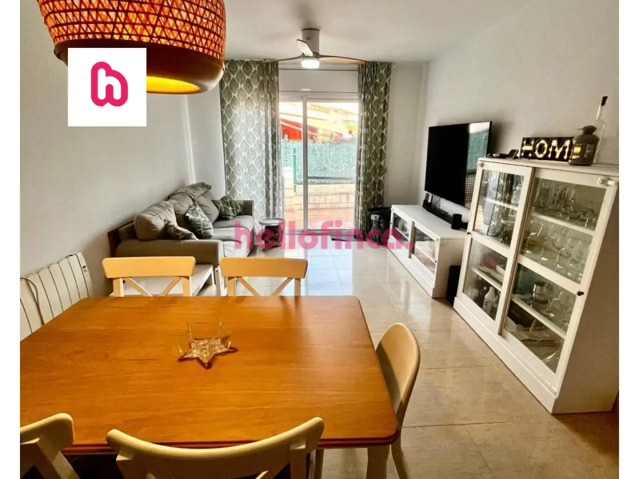 Sala de estar de Casa adosada en venta en Mont-roig del Camp con Aire acondicionado, Calefacción y Terraza