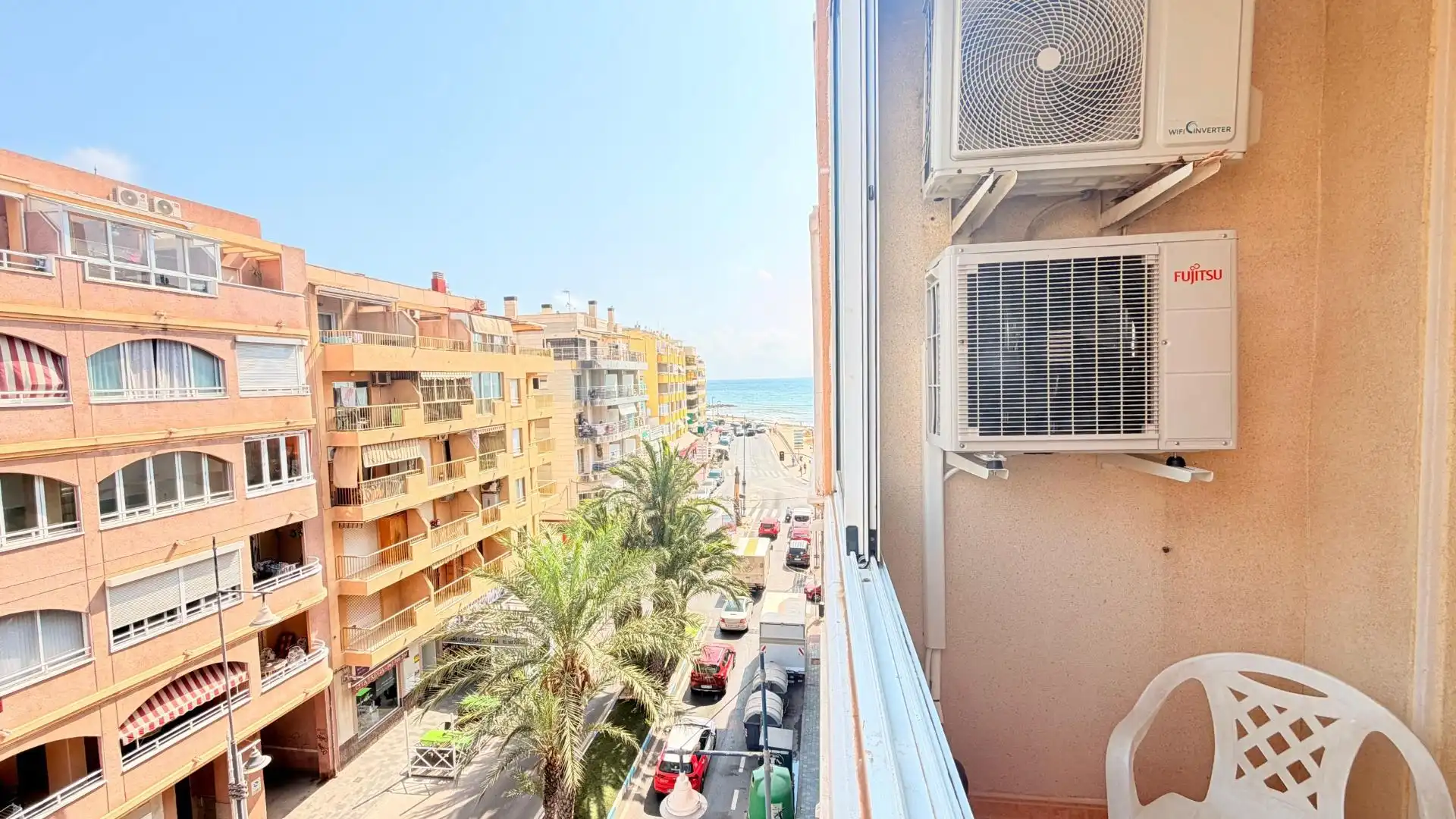 Vista exterior de Piso en venta en Torrevieja con Aire acondicionado, Calefacción y Terraza
