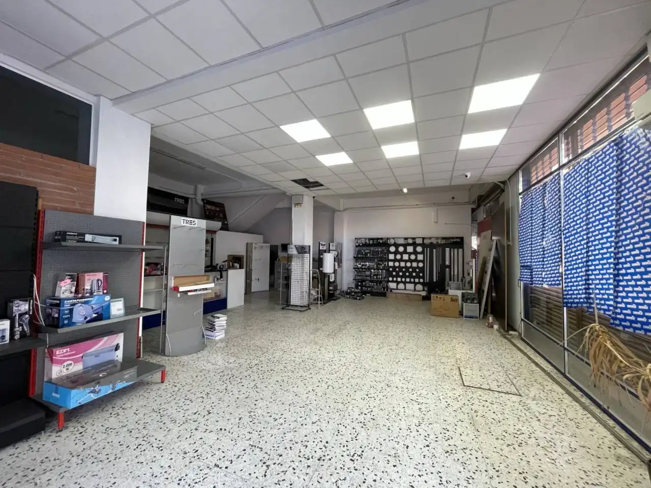 Gewerbefläche zum Verkauf in Calle MESTRE ANTONI TORELLO, imagen 4