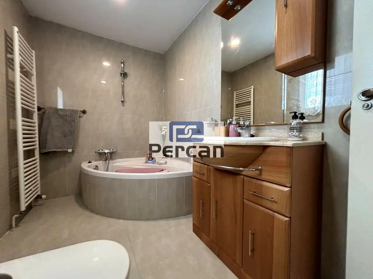 Baño de Casa o chalet en venta en El Campello con Aire acondicionado, Calefacción y Jardín privado
