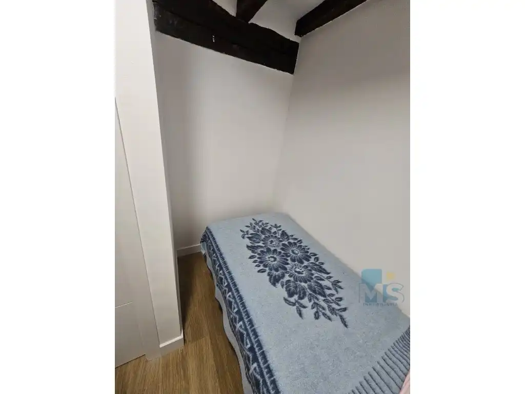 Bedroom of Flat for sale in Errenteria