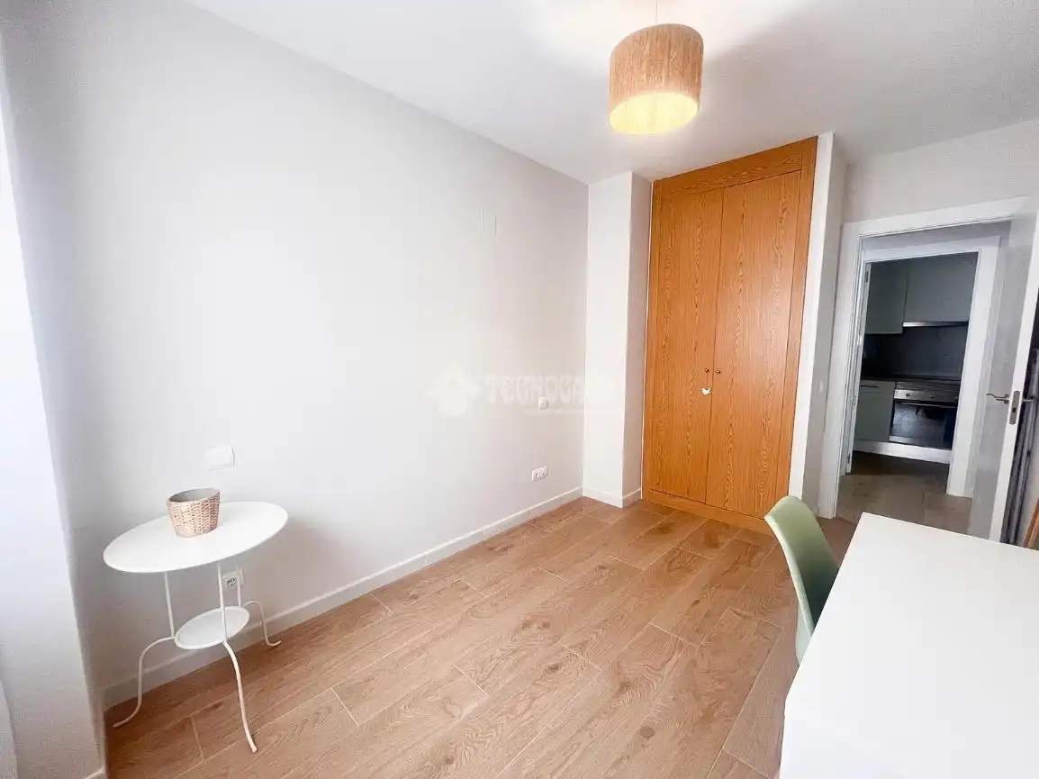 Habitación de Piso en venta en Navalcarnero con Aire acondicionado, Trastero y Piscina comunitaria