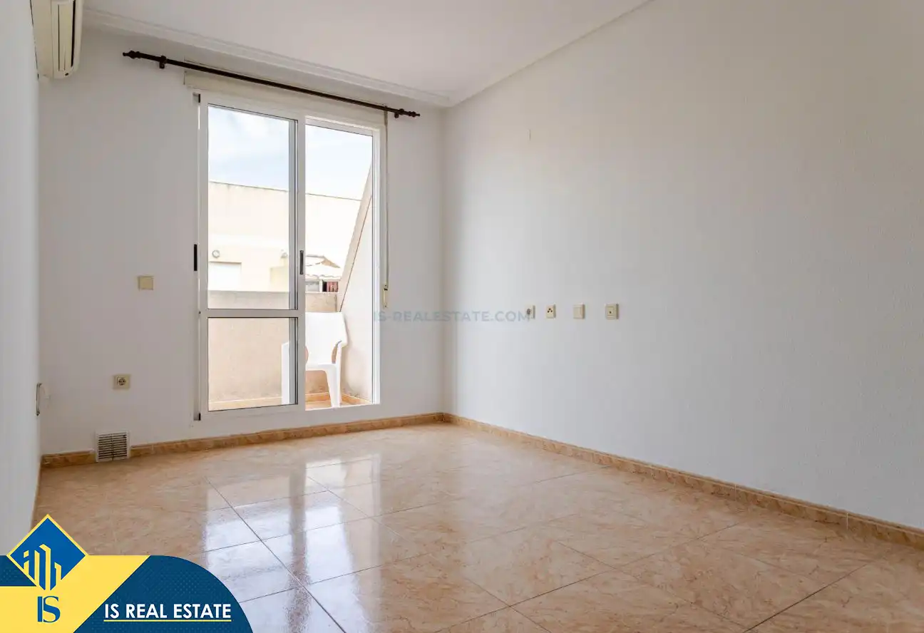 Àtic amb piscina en venda a Centro, imagen 3