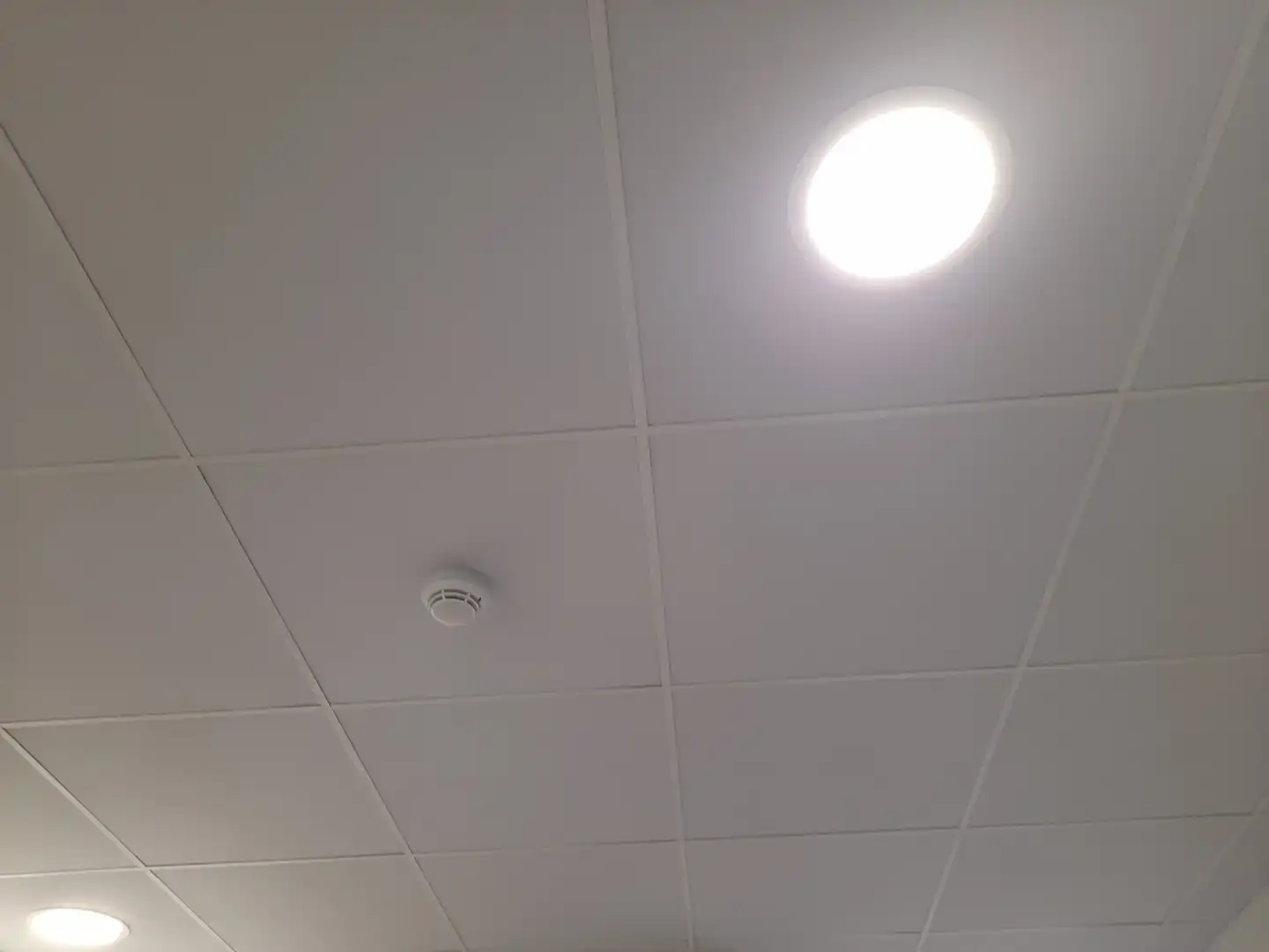 Büro zur Miete in L'Hospitalet de Llobregat mit Klimaanlage, Heizung und Terrasse