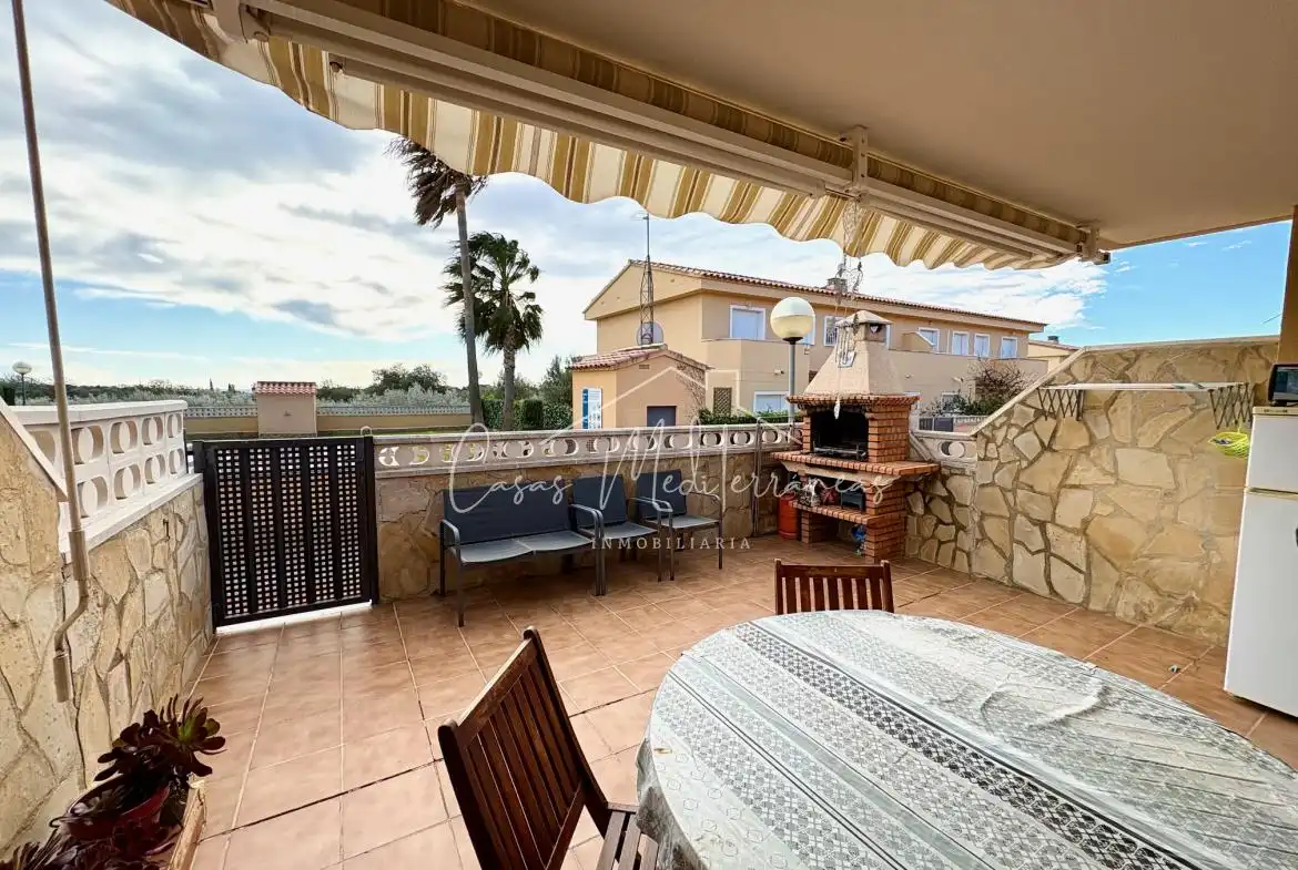 Terraza de Casa adosada en venta en Mont-roig del Camp con Aire acondicionado, Calefacción y Terraza