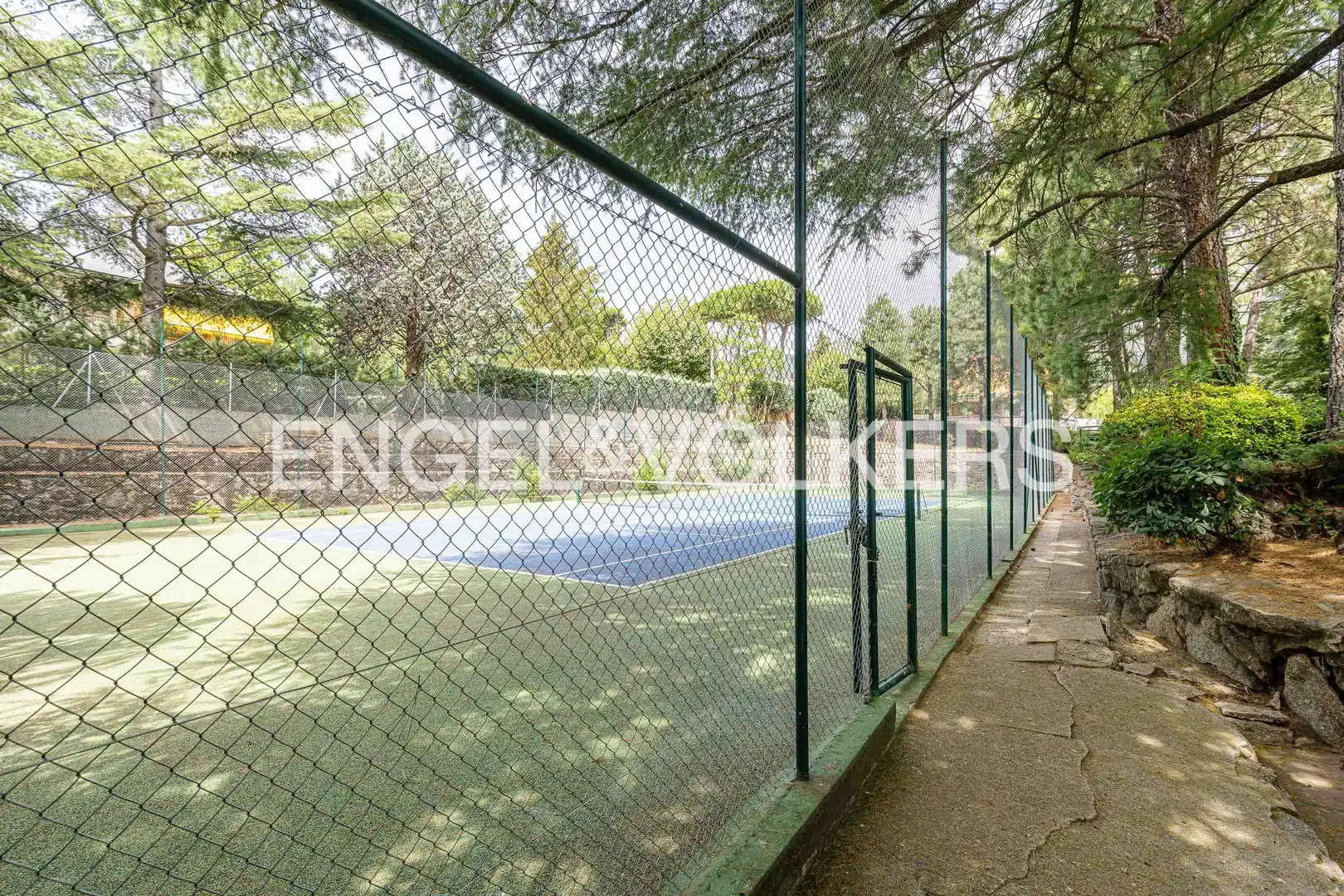 Terrassa de Pis en venda en El Escorial amb Calefacció, Jardí privat i Terrassa