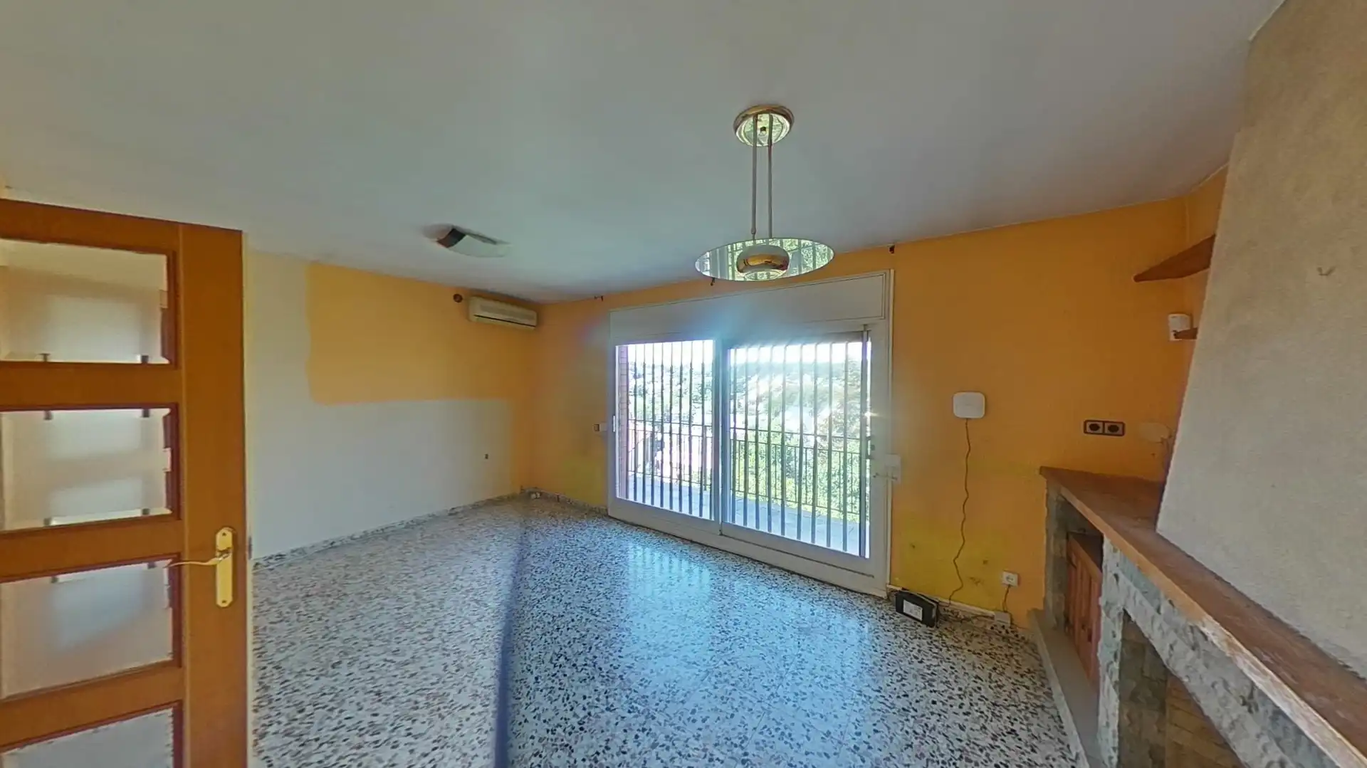 Sala d'estar de Finca rústica en venda en Lliçà d'Amunt amb Jardí privat i Terrassa