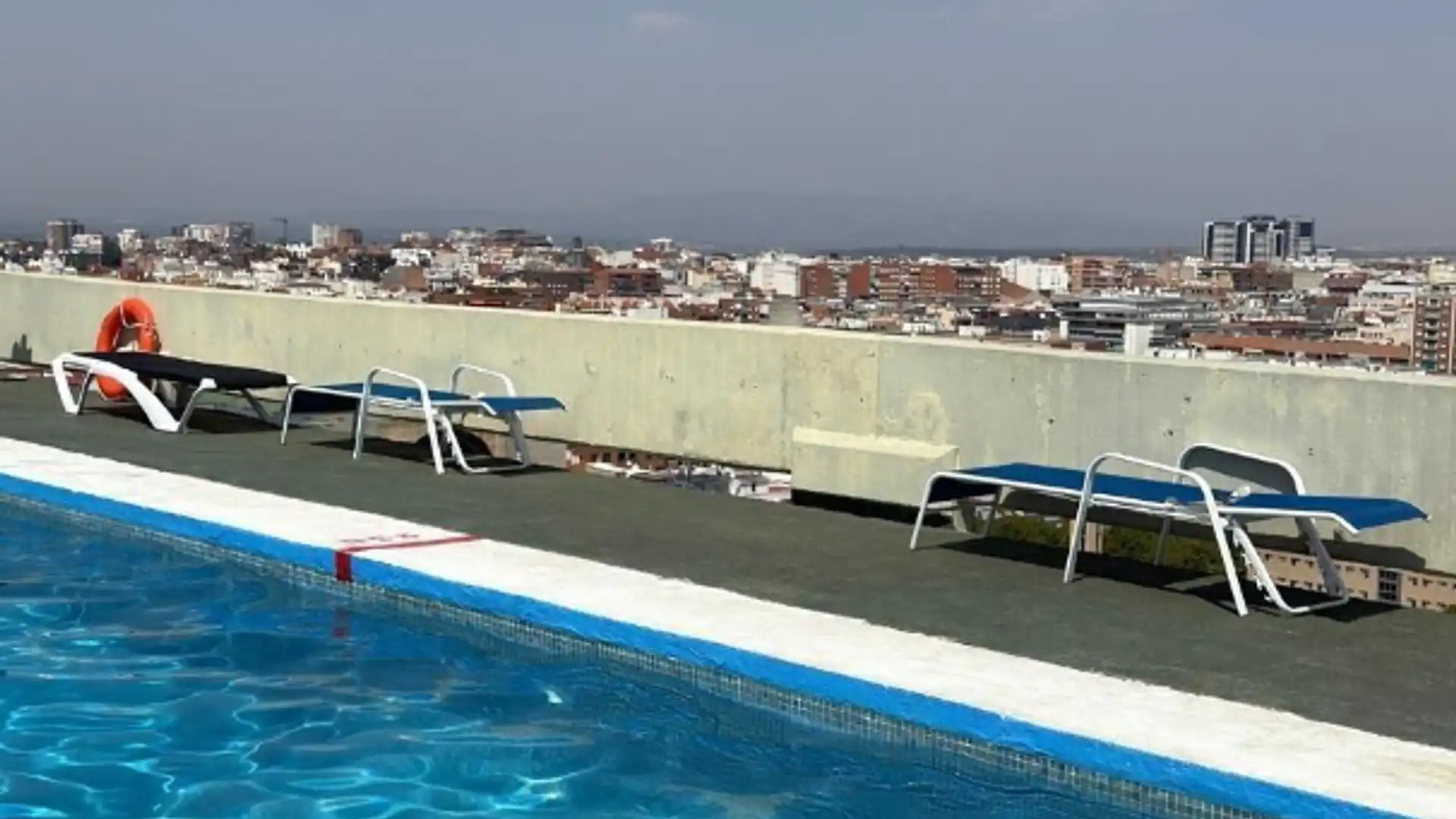 Piscina de Piso en venta en  Madrid Capital con Aire acondicionado, Calefacción y Parquet