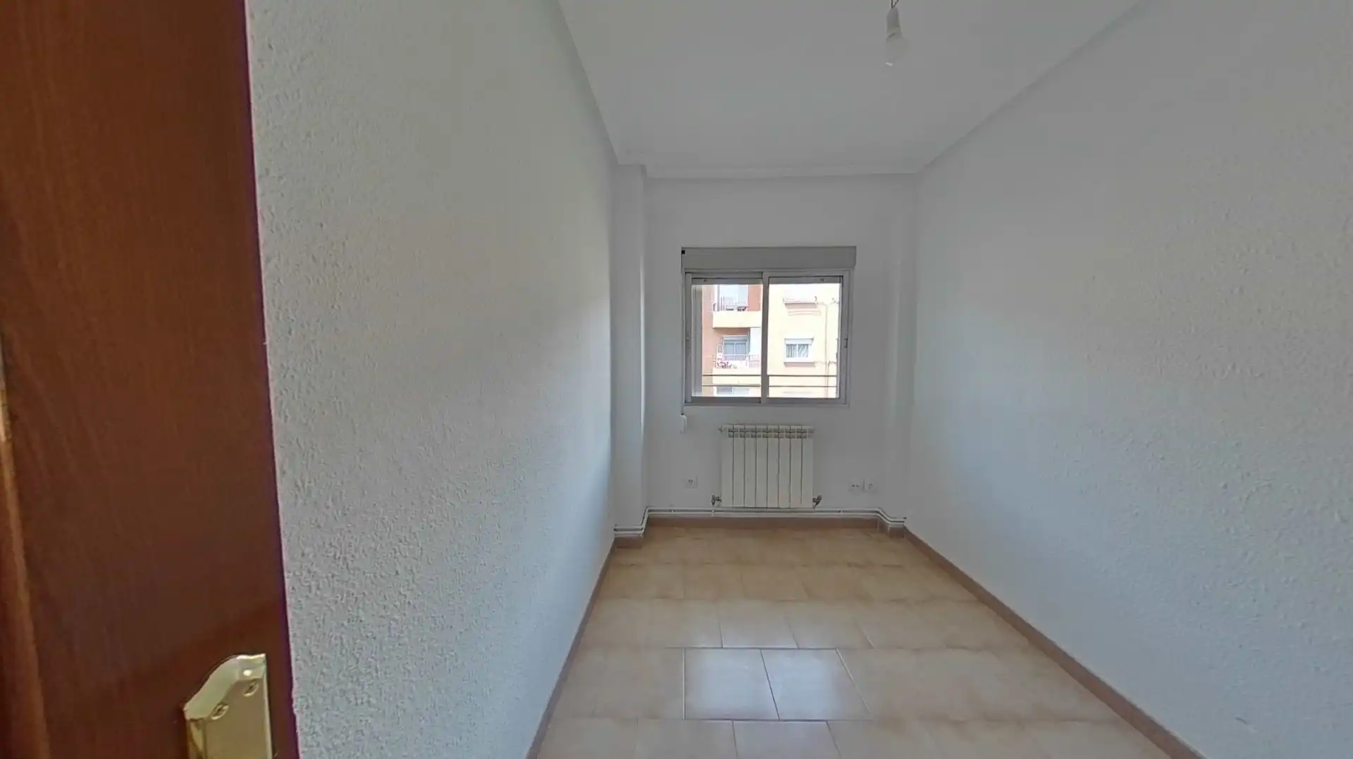 Bedroom of Flat for sale in Zaragoza  with Heating, Parquet flooring and Oven