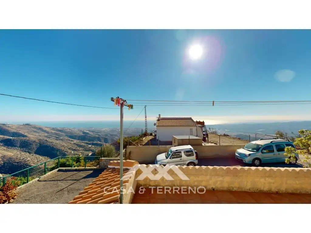Vista exterior de Casa o xalet en venda en Arenas amb Aire condicionat, Jardí privat i Terrassa