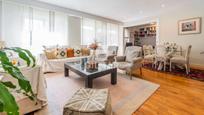 Living room of Flat for sale in  Madrid Capital  with Terrace, Storage room and Swimming Pool