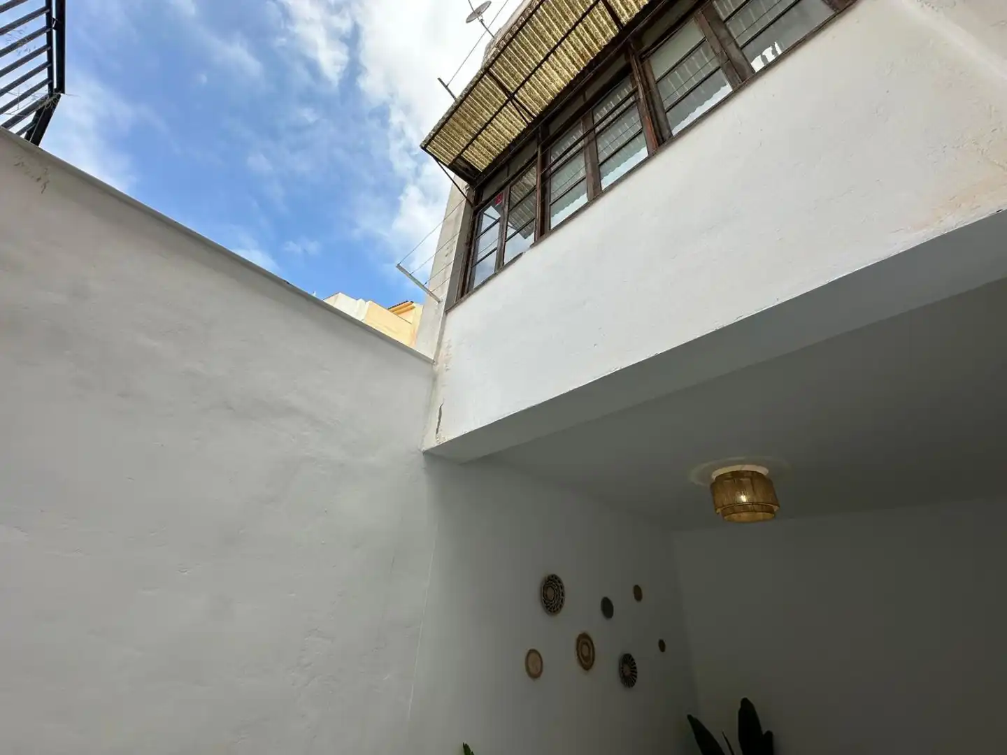 Vista exterior de Piso en venta en Castellón de la Plana / Castelló de la Plana con Terraza