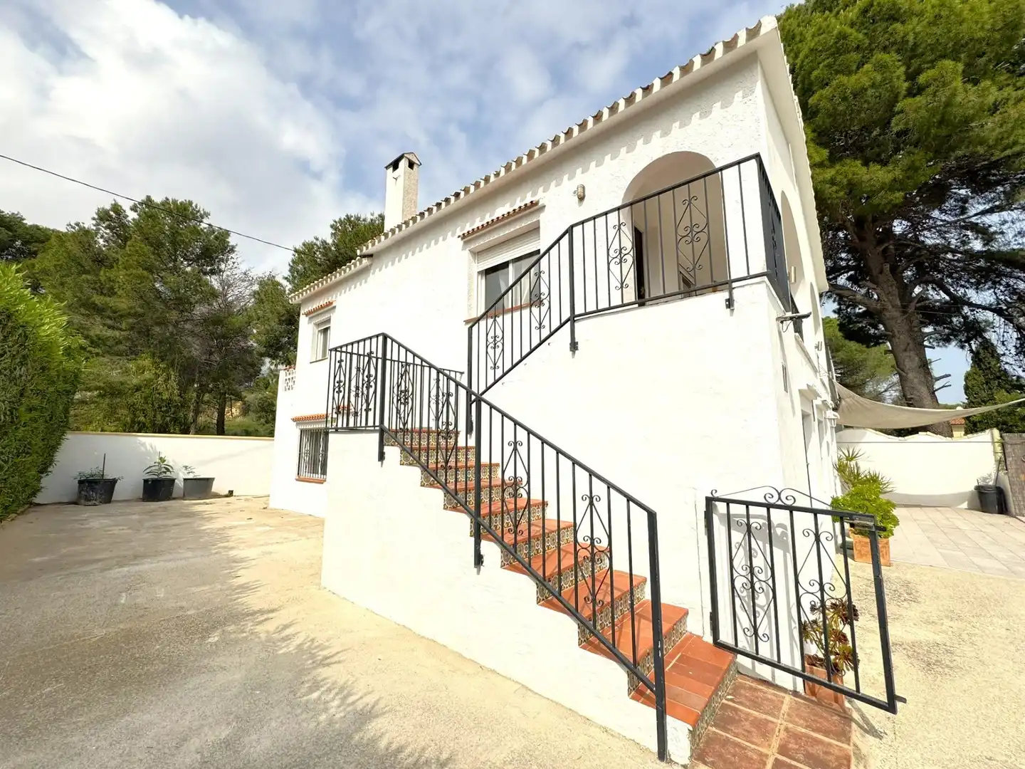 Exterior view of Houses for sale in Dénia