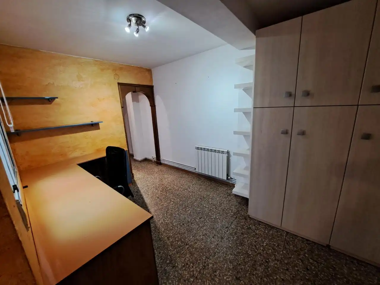 Flat for sale in Zaragoza  with Air Conditioner