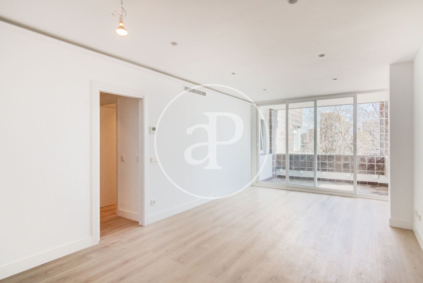 Exterior view of Flat for sale in  Madrid Capital  with Air Conditioner, Heating and Terrace
