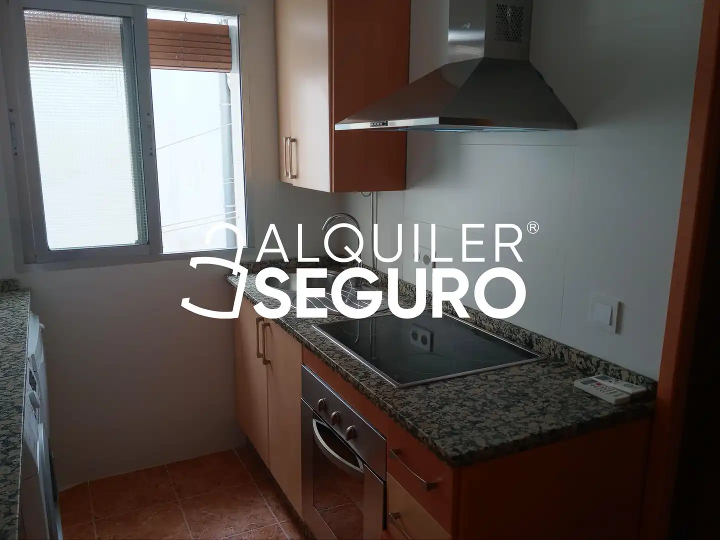 Cocina de Piso de alquiler en Sevilla con Aire acondicionado