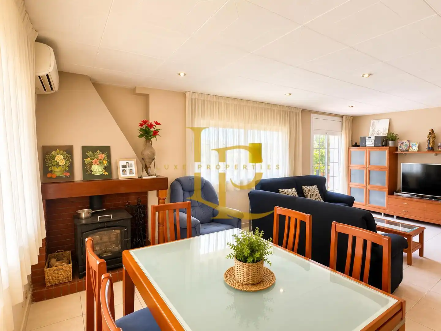 Dining room of Houses for sale in Rubí  with Air Conditioner, Heating and Private garden