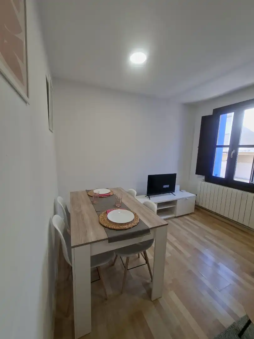 Esszimmer von Wohnung zur Miete in Zaragoza mit Heizung, Möbliert und Ofen