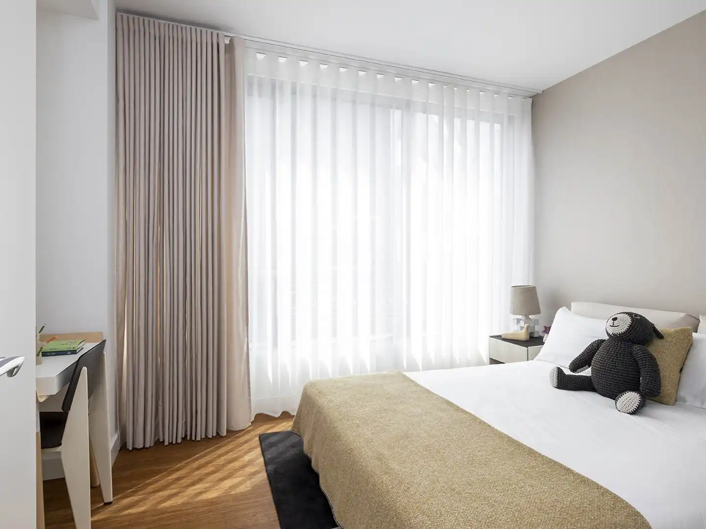 Schlafzimmer von Wohnung zum Verkauf in Barcelona mit Klimaanlage, Heizung und Parkett