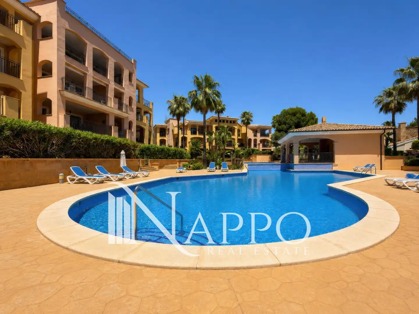 Piscina de Piso en venta en Calvià con Aire acondicionado, Calefacción y Terraza