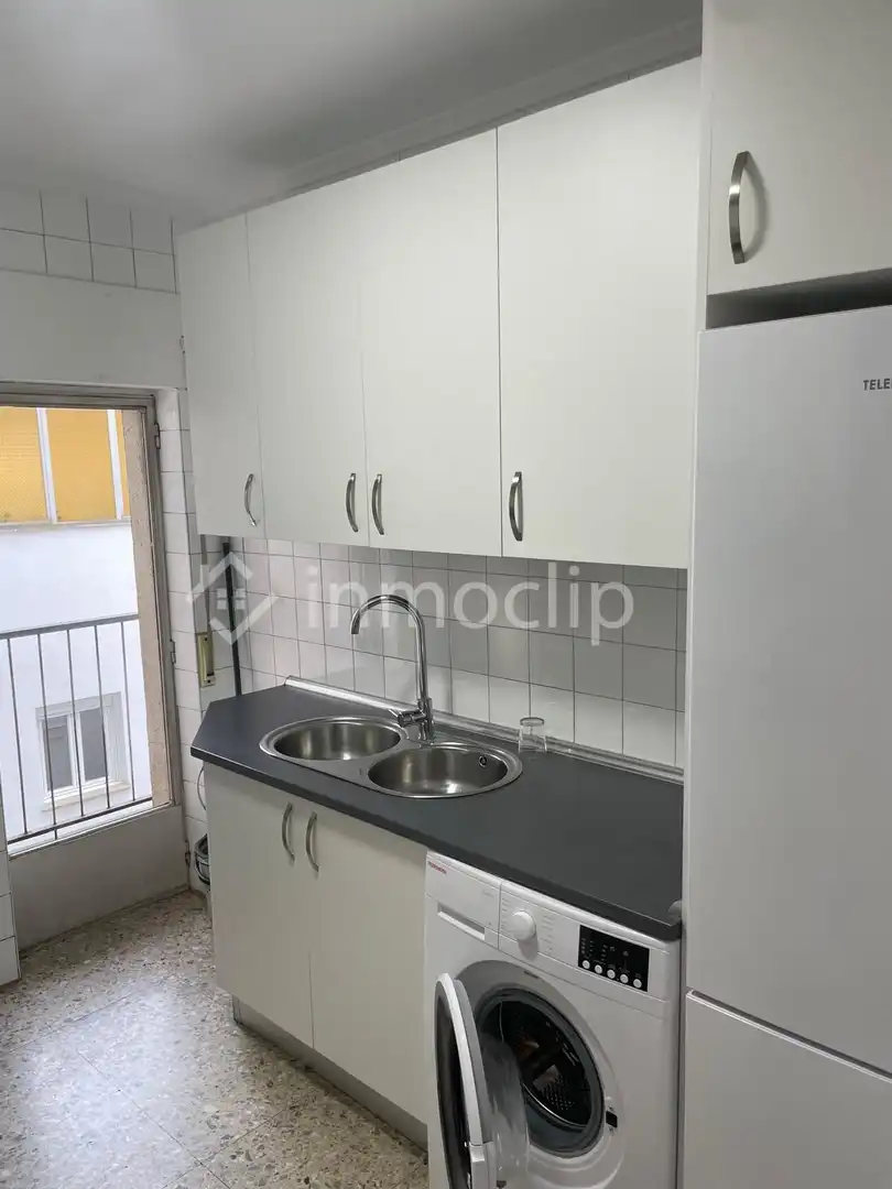 Kitchen of Flat for rent in Salamanca  with Heating and Furnished