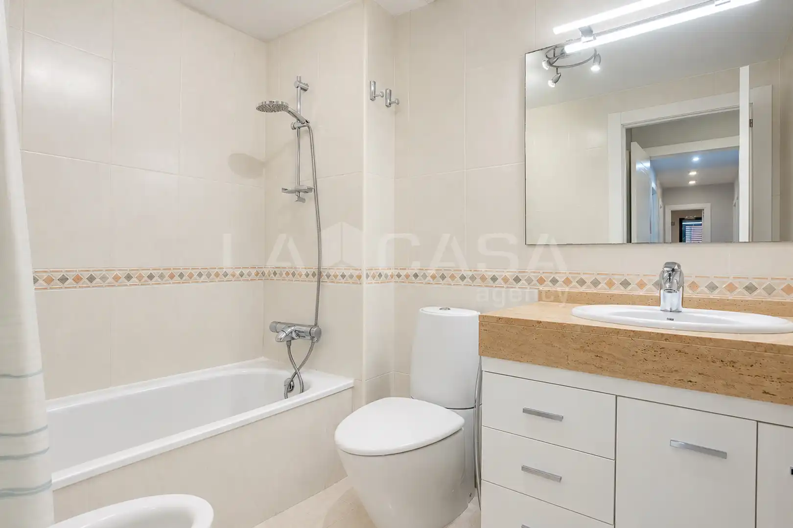 Appartamento con terrazza in vendita a Canovelles, imagen 4